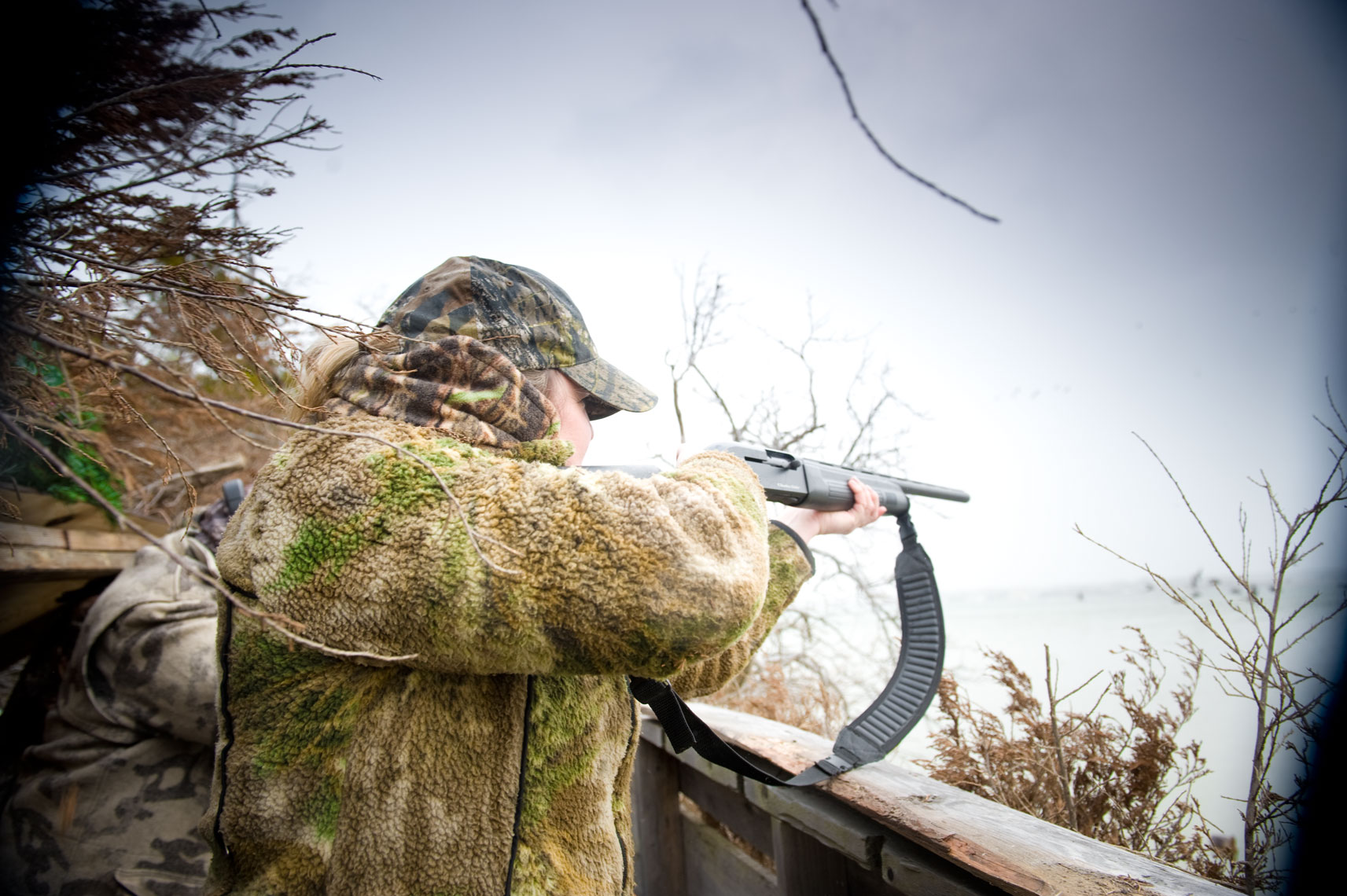 Hunting for waterfowl on the Eastern Shore of Maryland: first shots fired at the approaching geese