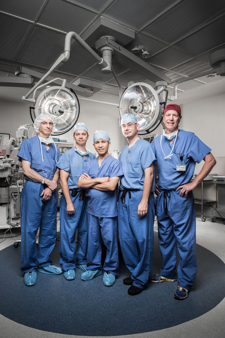 The University of Maryland transplant team standing in the operating theater, wearing scrubs